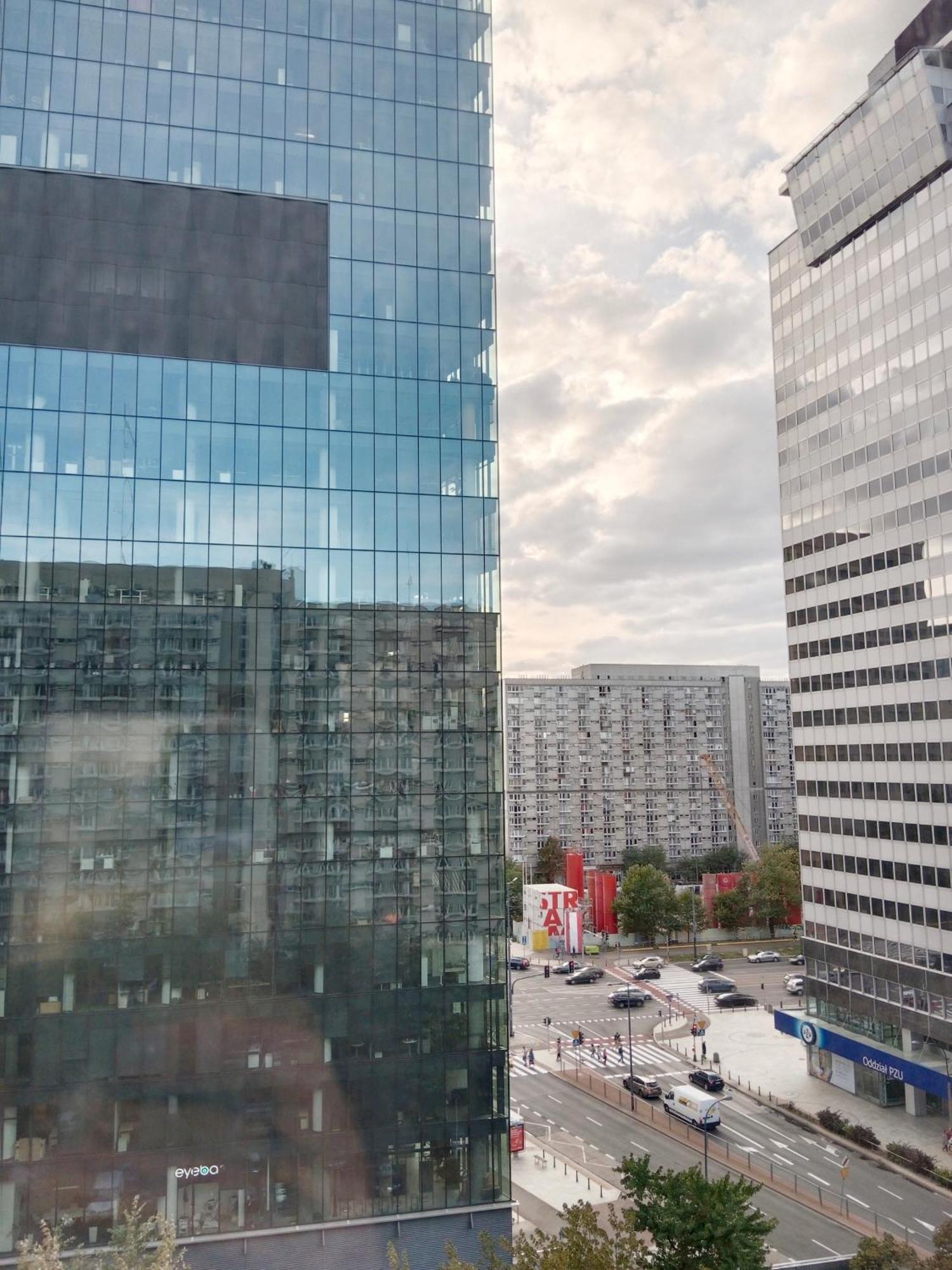Center 918 B Tamars * Warszawa